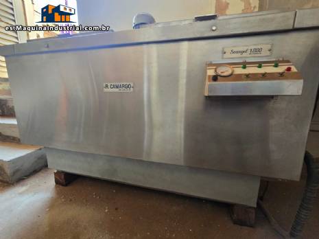 M�quina de polos Sorvegel 1000 R. Camargo con torre de refrigeraci�n