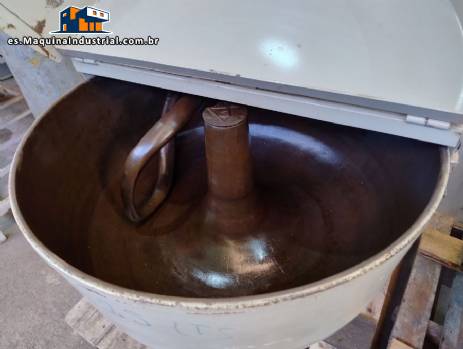 Amasadora tipo gancho 100 litros