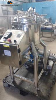 Reactor a presi�n para la fabricaci�n de hormonas Pharmainox