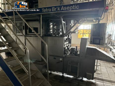 Máquina llenadora aséptica Tetra Pak TBA 8 para envases de cartón Tetra Brik. Máquina llenadora aséptica Tetra Pak TBA 8 para envases de cartón Tetra Brik.